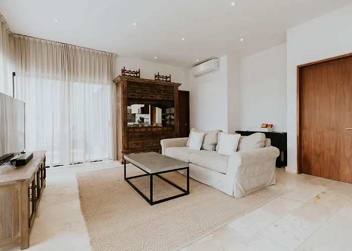 The Strabon Hotel 4*